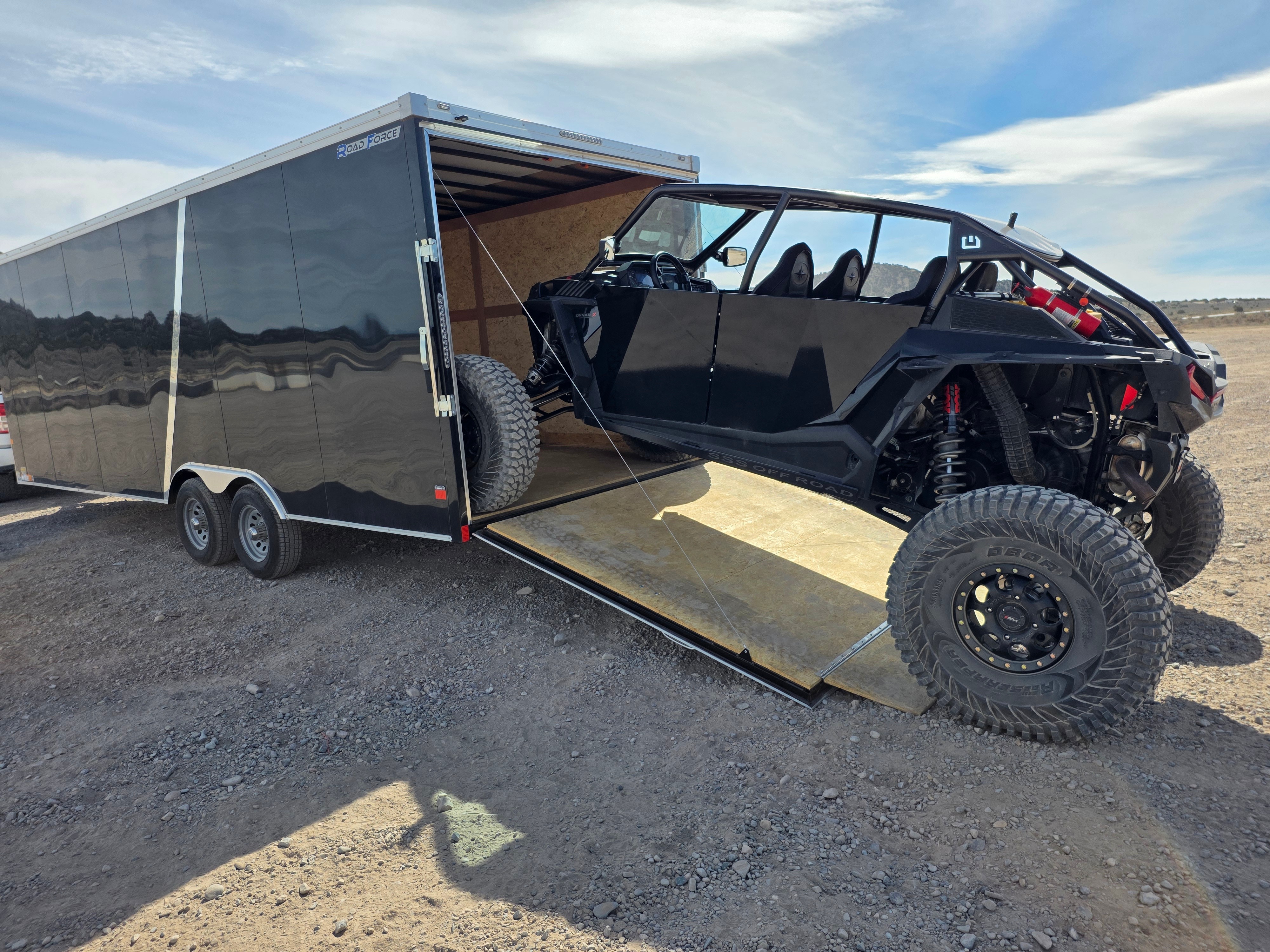 24ft Enclosed Trailer - Image 1